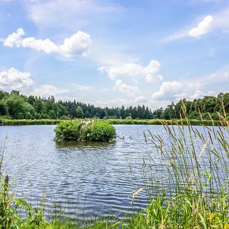 Am Seeufer In Hahnenkle * Goslar